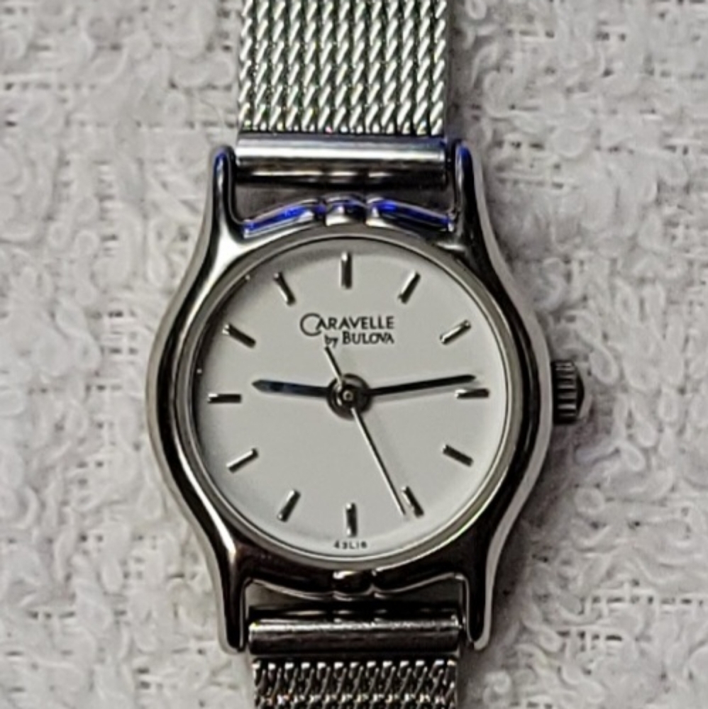 Carvelle by Bulova